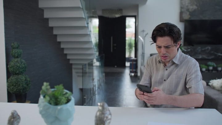 VALENTINA - S1 E0021 - Samedi 01 Novembre 2025