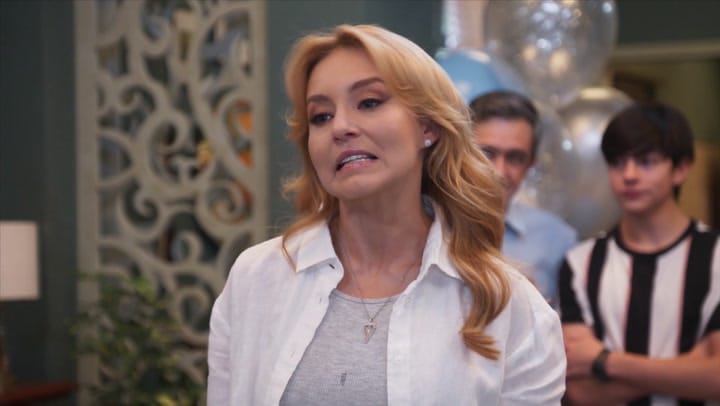 L'AMOUR INVINCIBLE - S1 E0075 -Samedi 15 Novembre 2025