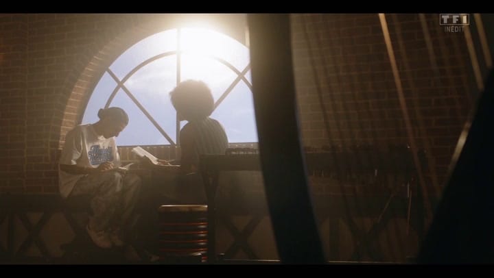 TOUT POUR LA LUMIERE - Saison 1 Épisode 38